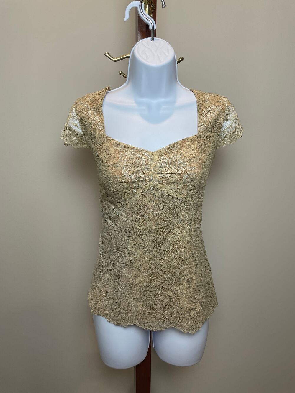 LOFT Lace Overlay Flutter Sleeve Top 2 Tan Gold Soft Girl Style